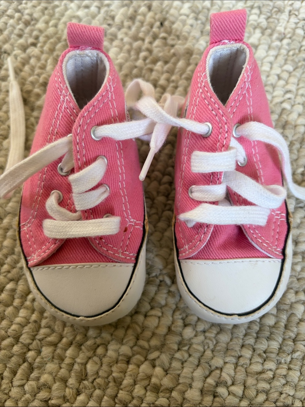 Converse Kids Low-Top Canvas Sneakers in Pink and White